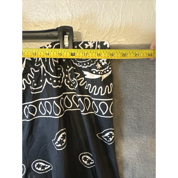 Women’s Plus Paisley Print Pants Stretch Ankle Black White Size 4XL‎ - Picture 4 of 7